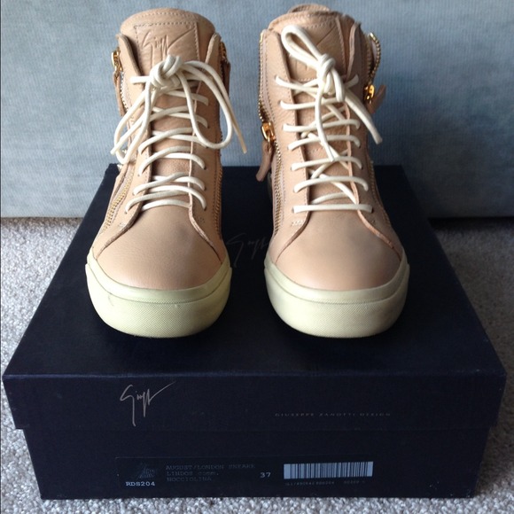 Giuseppe Zanotti Design Spiked Sneaker - Picture 3 of 4