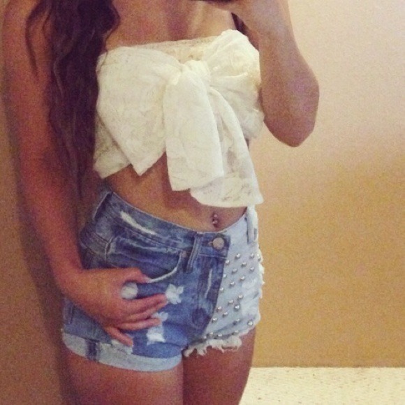 White laced bow bandeau