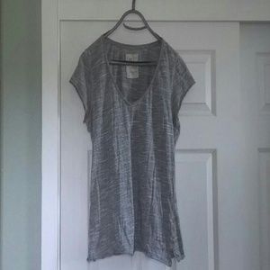 **SOLD** Cute GAP Red Line shirt bundle