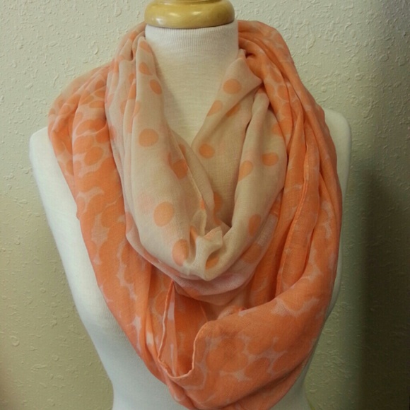 Infinity knit scarf