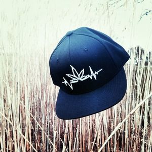 Hustle Mary Snapbacks