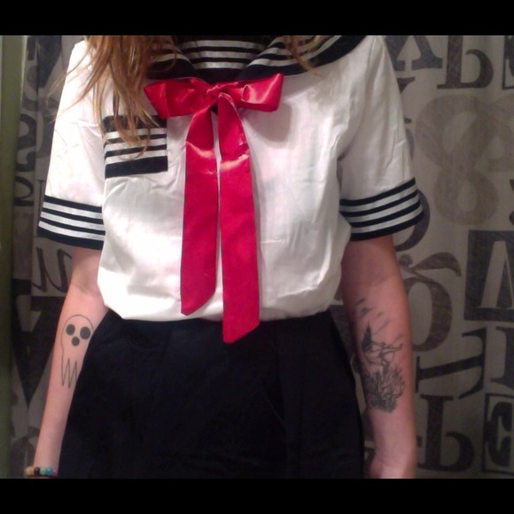 japanese school girl uniform (sei fuku)