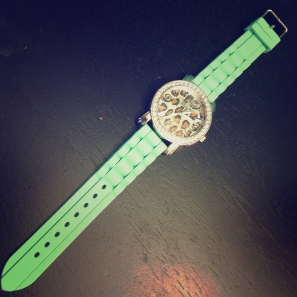 Watch - Picture 1 of 1