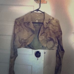 Camo long sleeve cardigan.