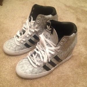 BUNDLED ✨ Adidas Snakeskin Wedge Heels