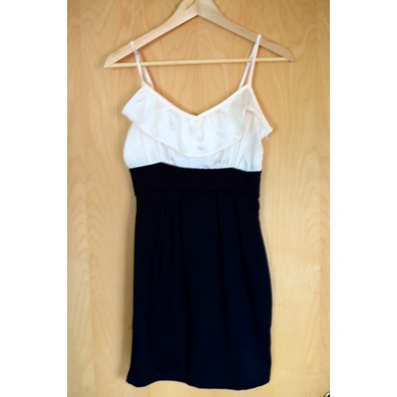 Forever21 black&white cami dress