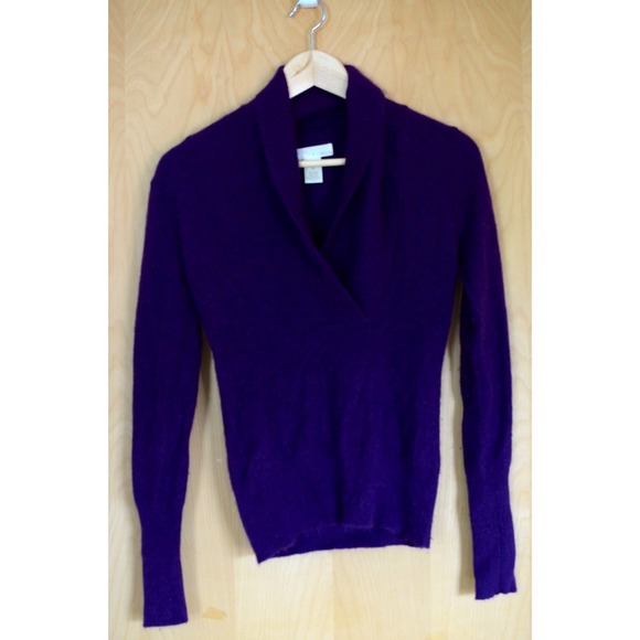 Kaisely angora purple sweater