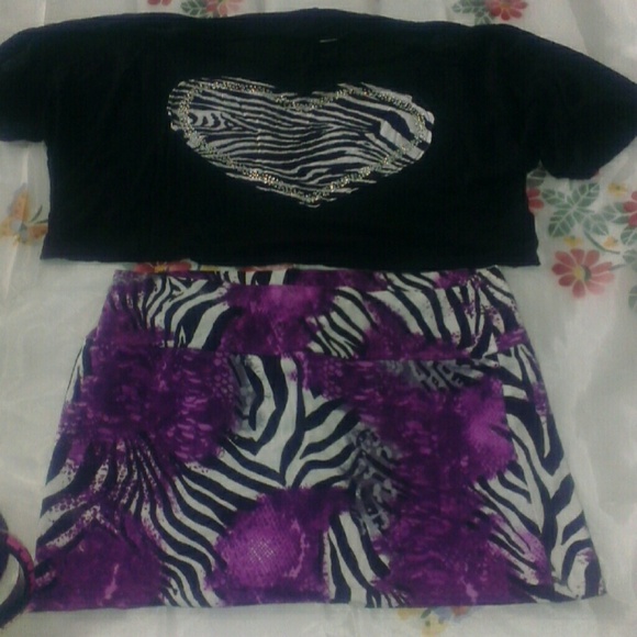 Flirty print skirt with heart Shaped top