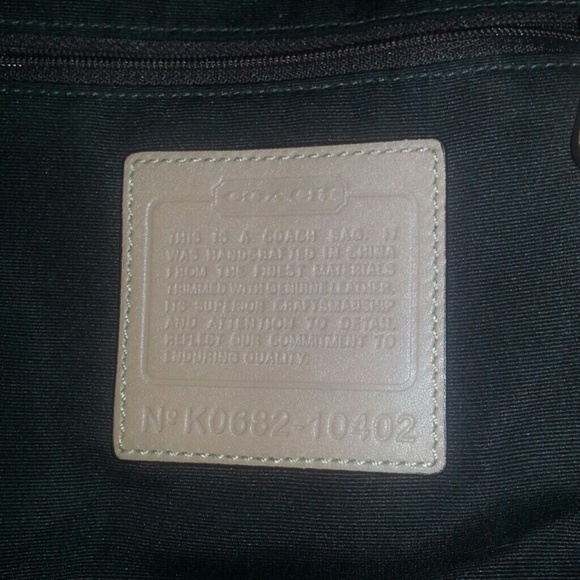 Authentic Coach purse! - Picture 3 of 4