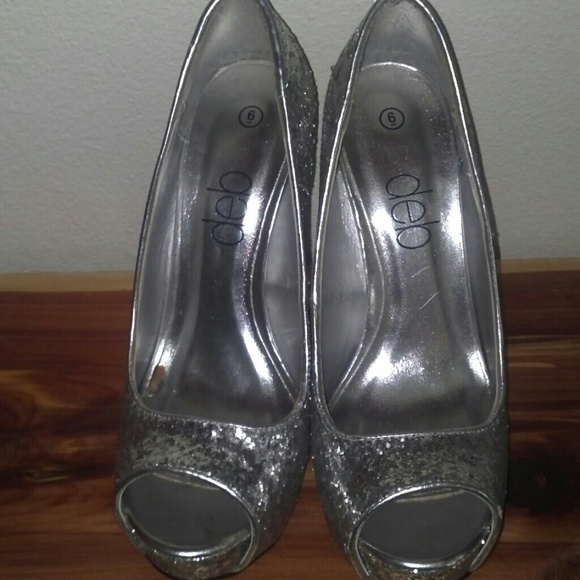 Shoes - Picture 2 of 2