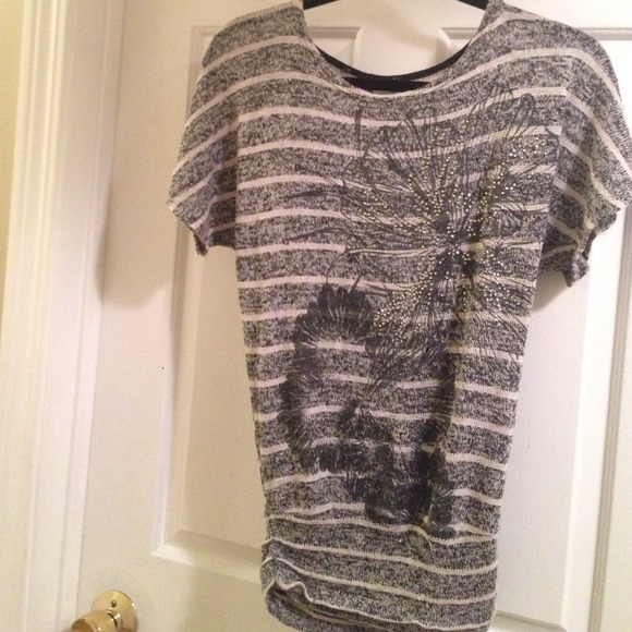 Light summer grey flower and stripe short sleeves