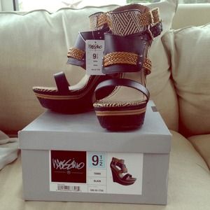 Mossimo Tebbe Tribal Wedge Sandal