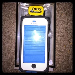 Otterbox armor series. ‼️PRICE LOWERED‼️