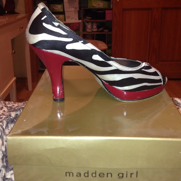 Zebra pump