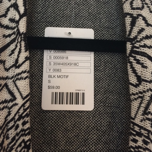 BNWT Urban outfitters sweater - Picture 4 of 4