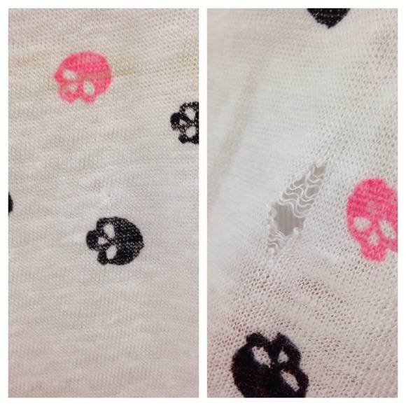 SOLD Zara Skull Tee - Picture 3 of 3