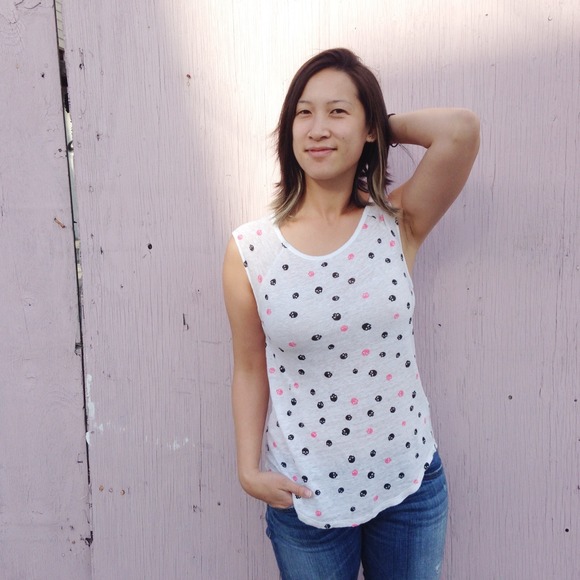 SOLD Zara Skull Tee - Picture 2 of 3