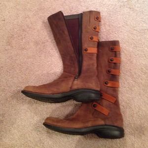 Water resistant leather boots from Merrell