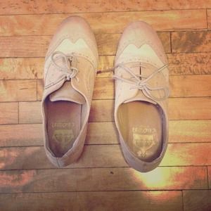Very cute Oxford style shoes