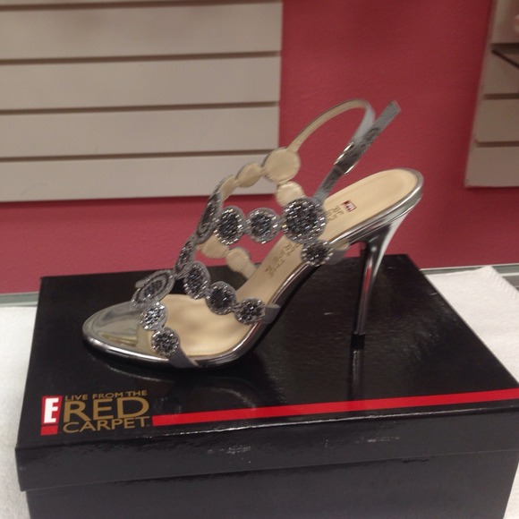 High heel shoe