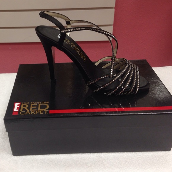 Black sling back heel