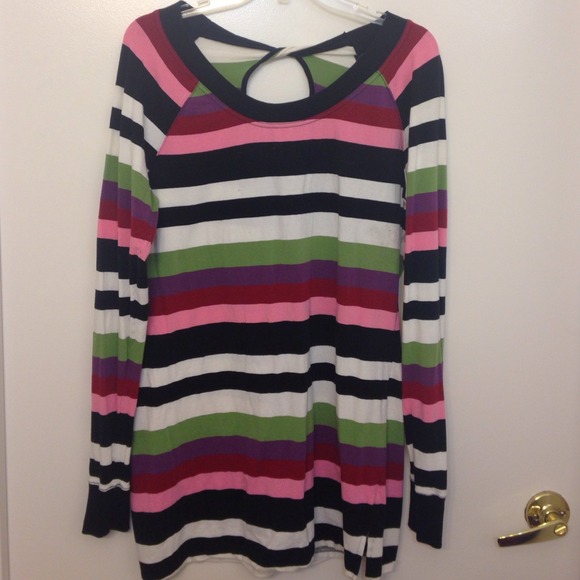 Cute stripped top