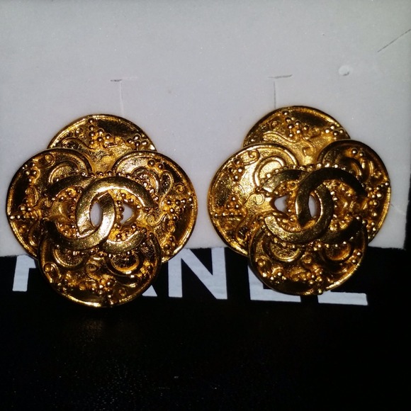 CHANEL Jewelry - Reduced! Rare mint Chanel earrings.