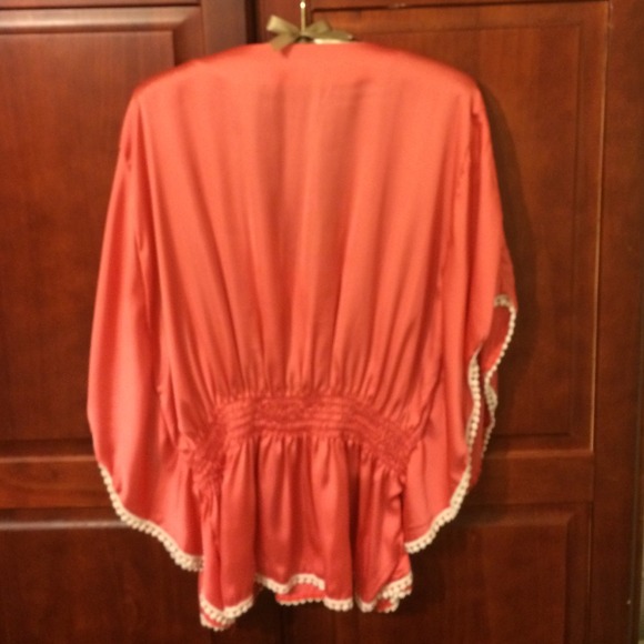 Coral colored butterfly sleeve top - Picture 3 of 3