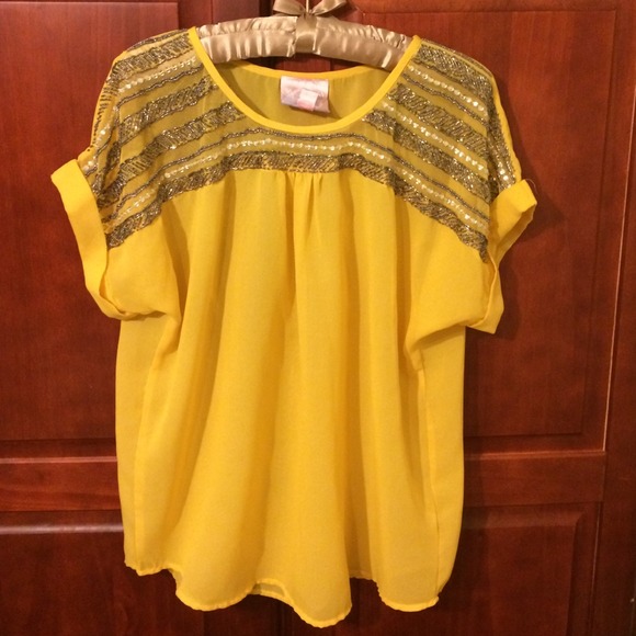 Yellow embellished top - Picture 1 of 2
