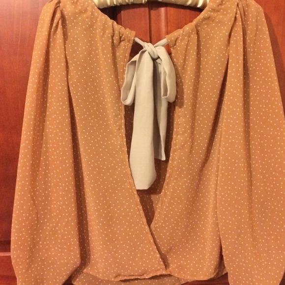 Open back top - Picture 2 of 4