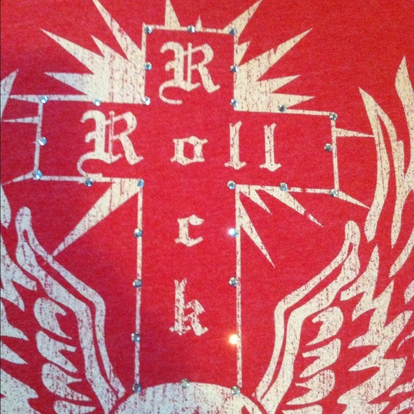 Distressed Rock Shirt W/ Crystals & Winged Skull - Picture 4 of 4