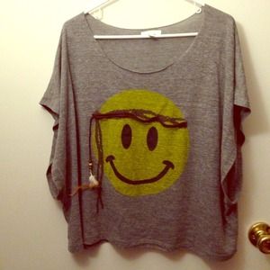 Smiley face gray top