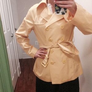 London fog yellow rain coat