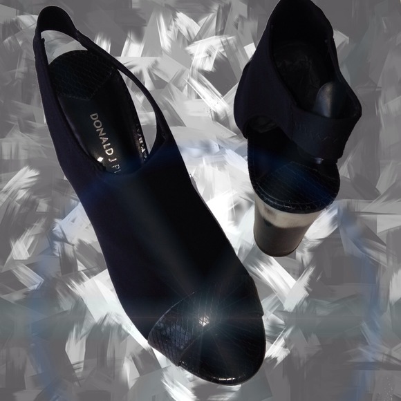Mink sandals