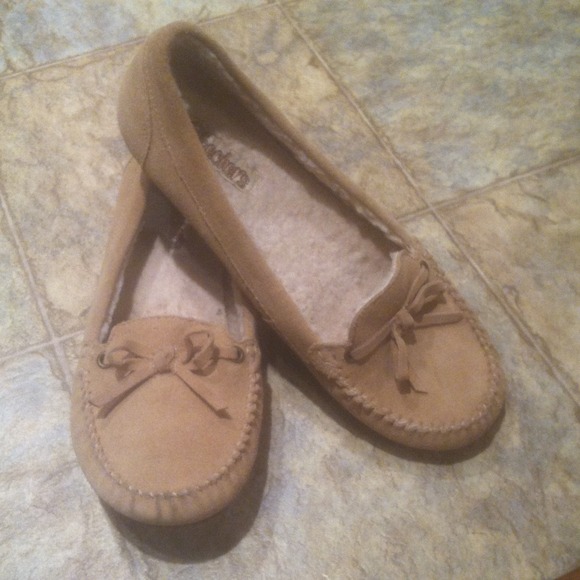 Tan moccasins 💛