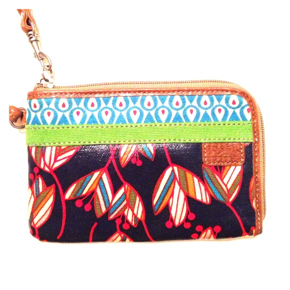 Fossil Key-Per Wristlet
