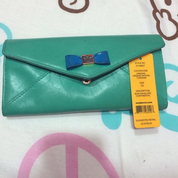 Tory Burch Bow Envelope Continental Wallet