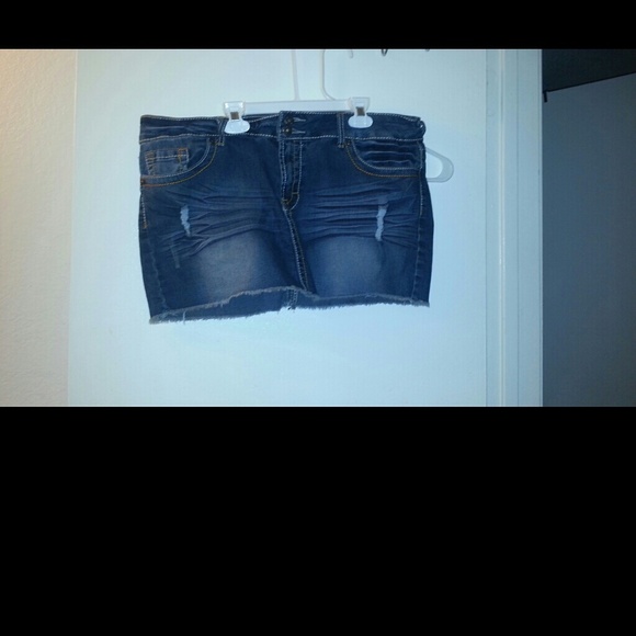 Mini skirt - Picture 1 of 1