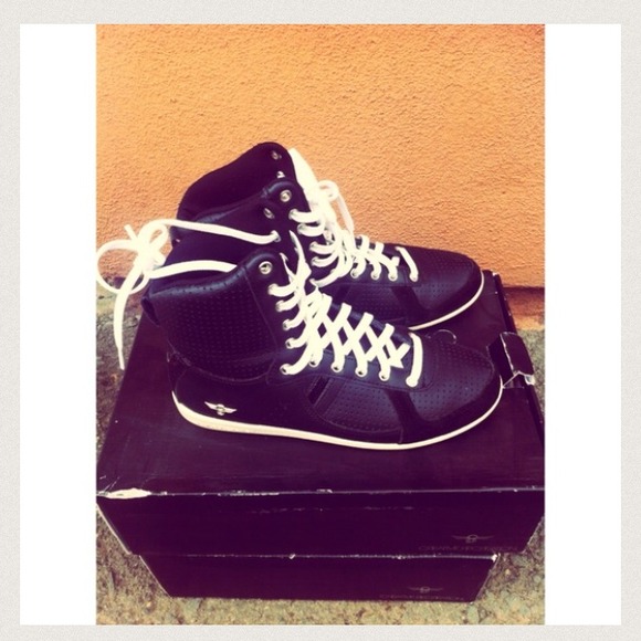 Wmns creative recreation sneakers