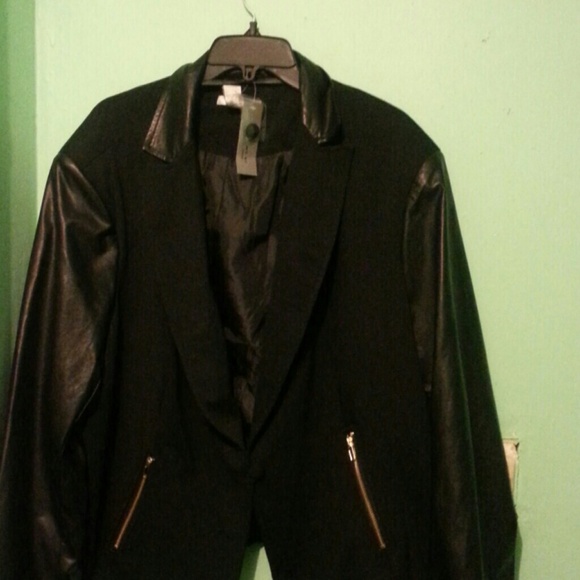 Jacket - Picture 2 of 4