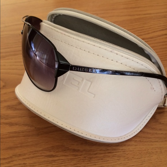 Diesel aviators - Picture 2 of 3