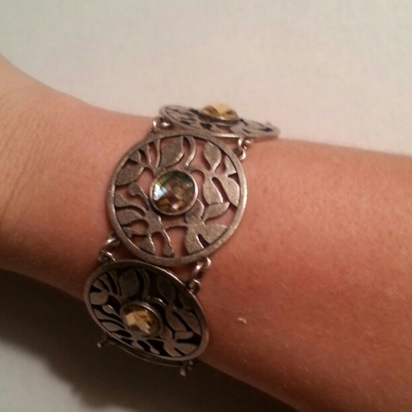 Stunning bracelet