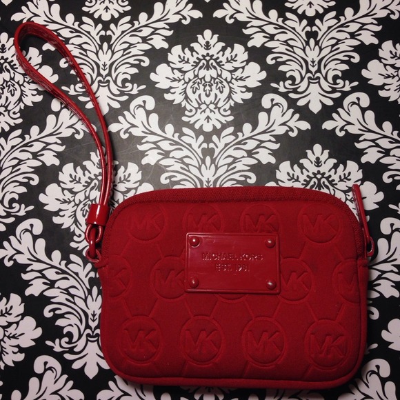 Michael Kors Wristlet Wallet
