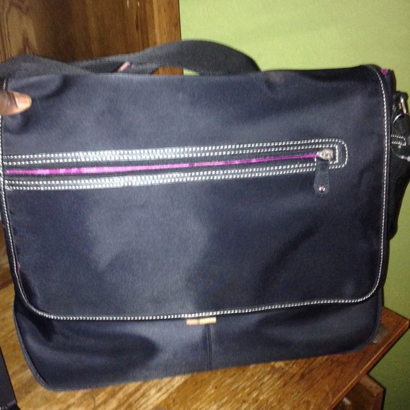15" new computer bag. Black and pink w strap.