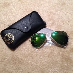 Ray Ban sunglasses rb3025 gold w/mirror green lens