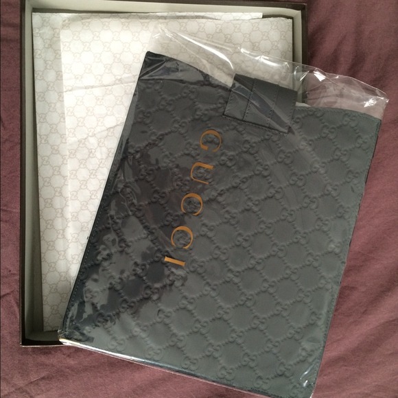 Gucci IPad "Guccisima" Case - Picture 1 of 3