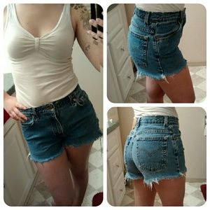 Levi's Old School High Waisted Cut Off Denim Short
