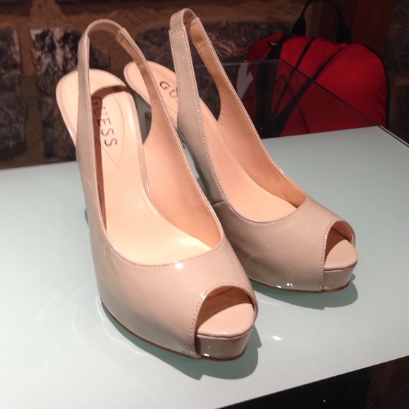 Sexy pumps and price reduce