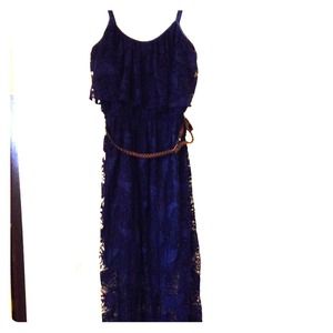 Maxi lace dress
