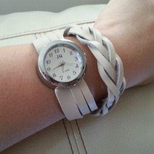 🌟Hold for @lizzy1982 Watch leather bracelet......